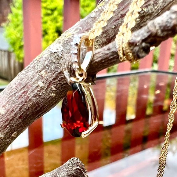 Natural Garnet and Diamond Pendant 14k Yellow Gold , January Birthstone - Picture 10 of 10